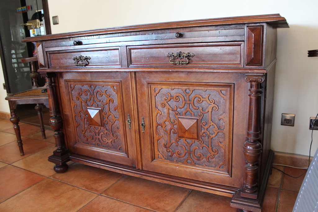 wohnzimmerschrank antik:Wohnzimmerschrank + Anrichte antik Eiche handgeschnitzte Verzierungen wohnzimmerschrank antik:Wohnzimmerschrank + Anrichte antik Eiche handgeschnitzte Verzierungen