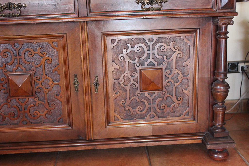 wohnzimmerschrank antik:Wohnzimmerschrank + Anrichte antik Eiche handgeschnitzte Verzierungen wohnzimmerschrank antik:Wohnzimmerschrank + Anrichte antik Eiche handgeschnitzte Verzierungen